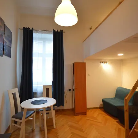Royal Castle Apartment *